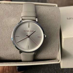 Women’s Michael Kors watch BNIB